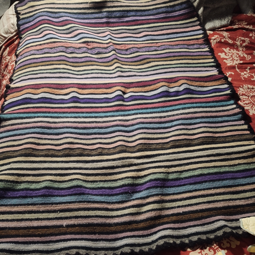 Vintage multi color vintage handknitted wool throw